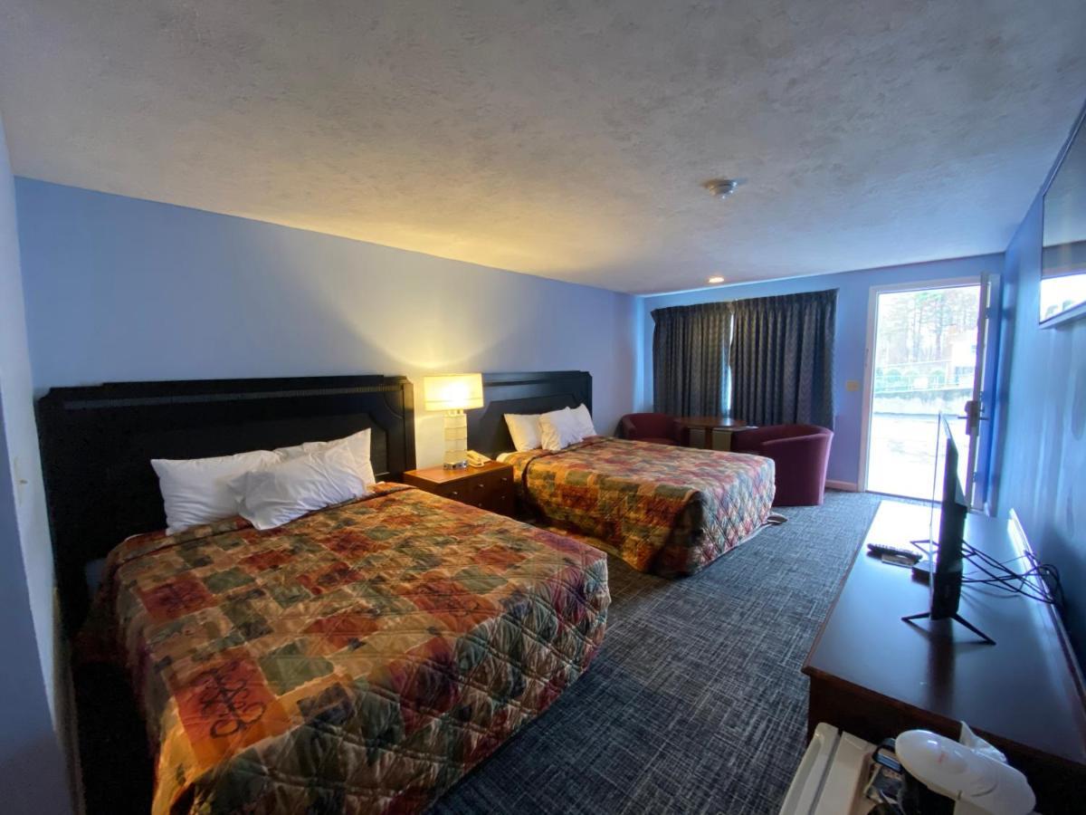 Economy Lodge 682 Main St Sturbridge Ngoại thất bức ảnh
