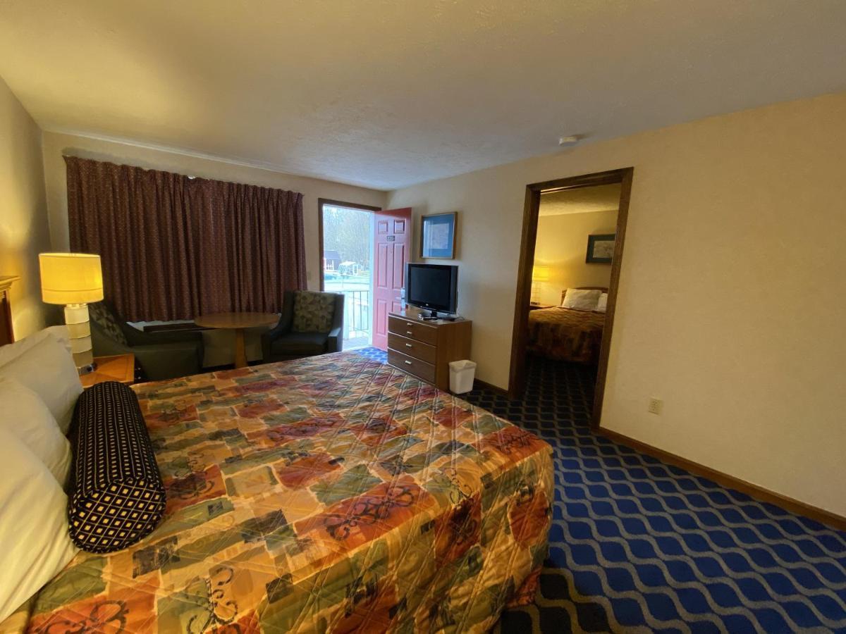 Economy Lodge 682 Main St Sturbridge Ngoại thất bức ảnh